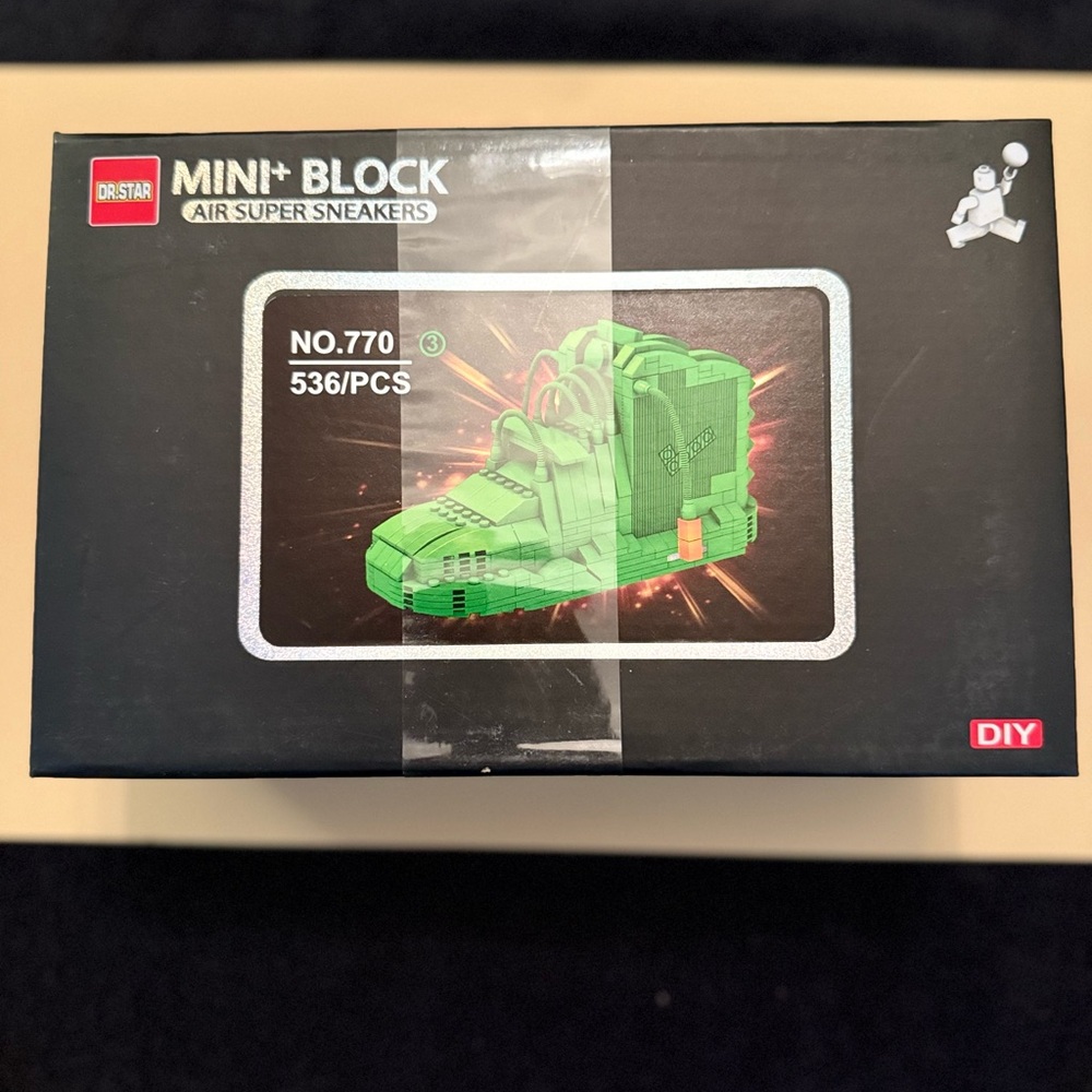 Mini Block Air Super Sneakers Set